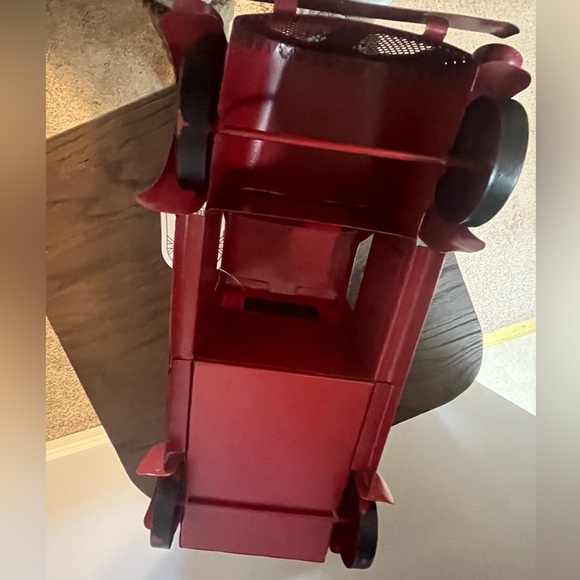 😍 3x $25 Clearance Christmas Tree Farm Truck Happy Holidays Planter - Picture 7 of 8